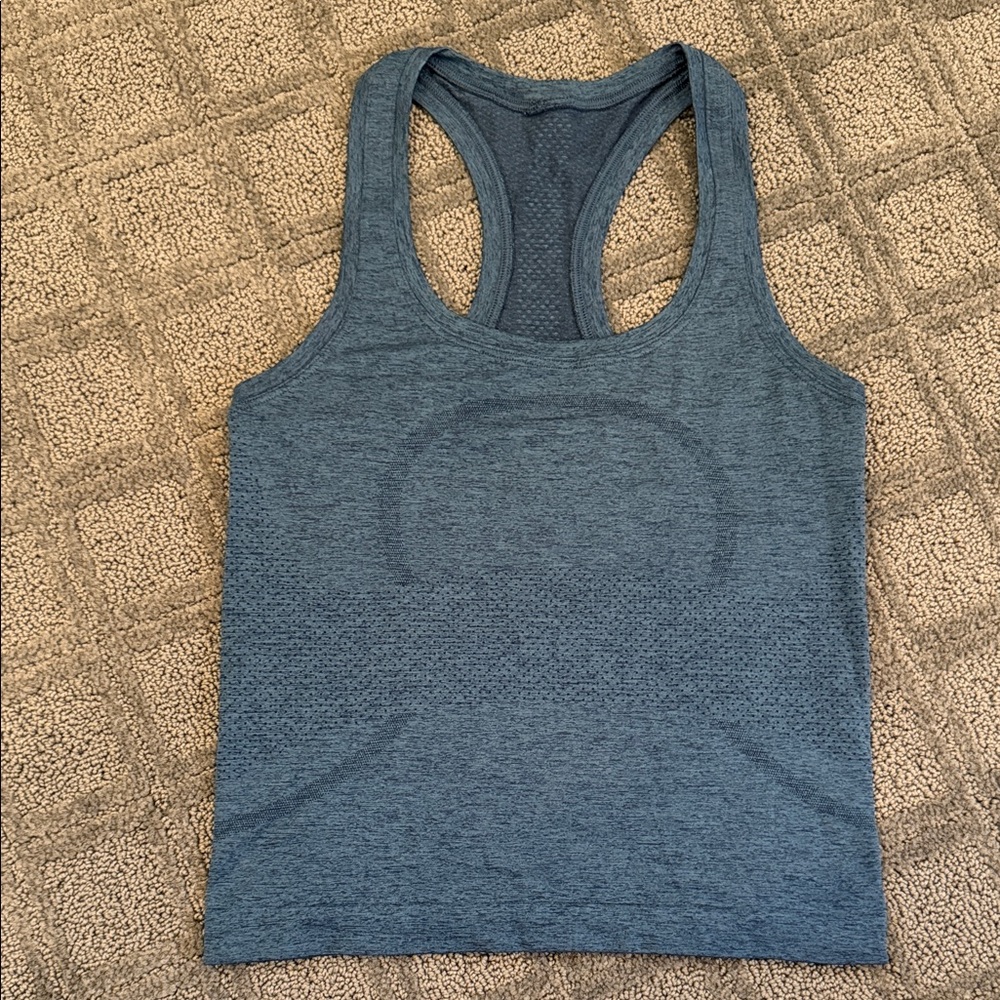 Lululemon tank top